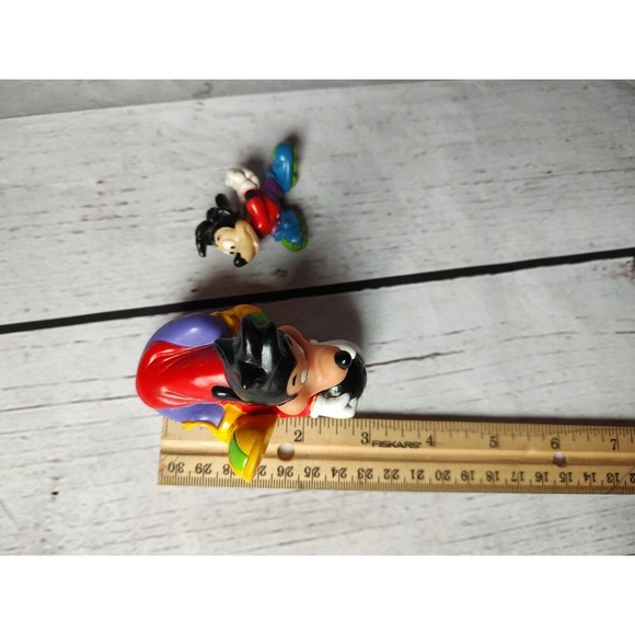 Burger King Promo Disney's Kid's Club Goofy Max Bowling Roller Blading Figure - Picture 6 of 6